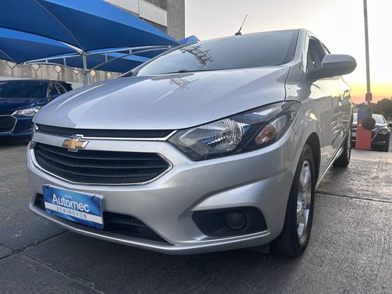 CHEVROLET ONIX 1.4 MPFI LT 8V FLEX 4P AUTOMÁTICO CHEVROLET ONIX 1.4 MPFI LT 8V FLEX 4P AUTOMÁTICO